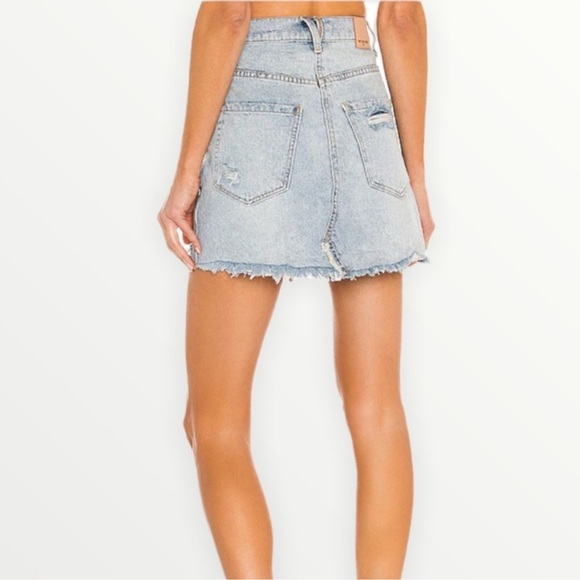 WE THE FREE Brea Cutoff Denim Mini Skirt Mile High Blue - Picture 2 of 10